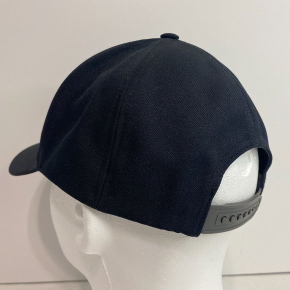 Under Armour Snapback Hat Black Embroidered Logo on Black Womens Cap NWoT - Picture 5 of 9